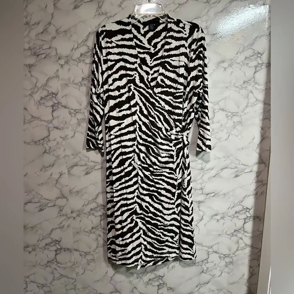 KENNETH COLE Zebra Print Wrap Front 3/4 Sleeve Dress Size S